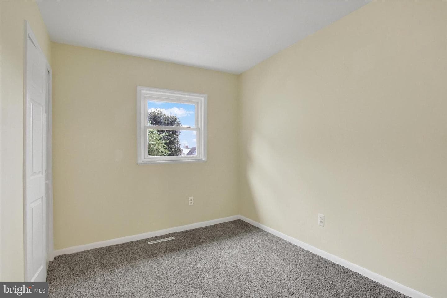 108 Walnut Street photo 17