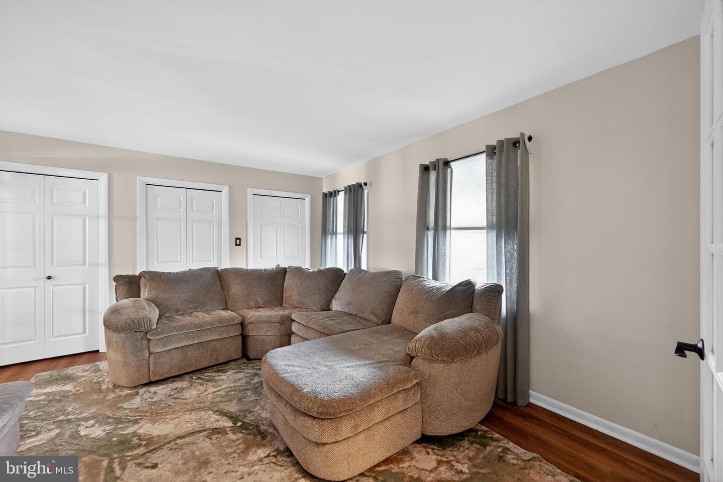 6415 Taunton Road photo 7