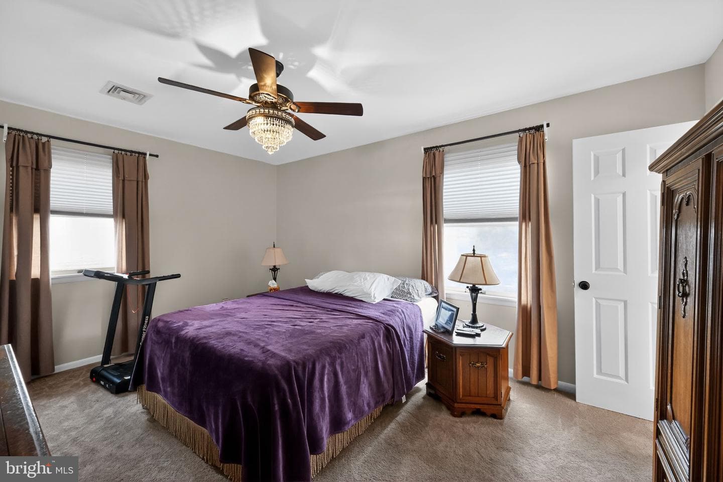 6415 Taunton Road photo 9