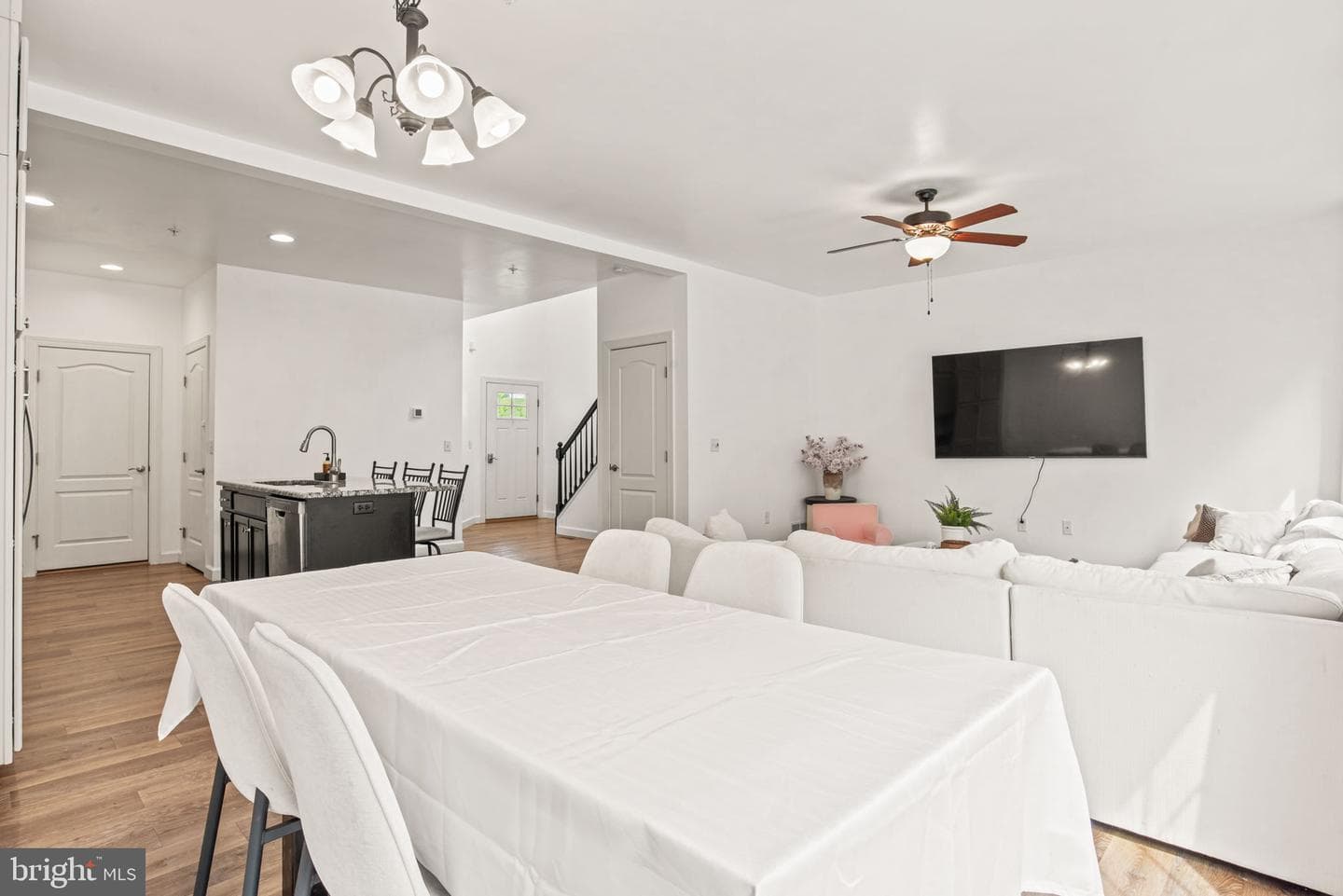 150 Sage Boulevard photo 14