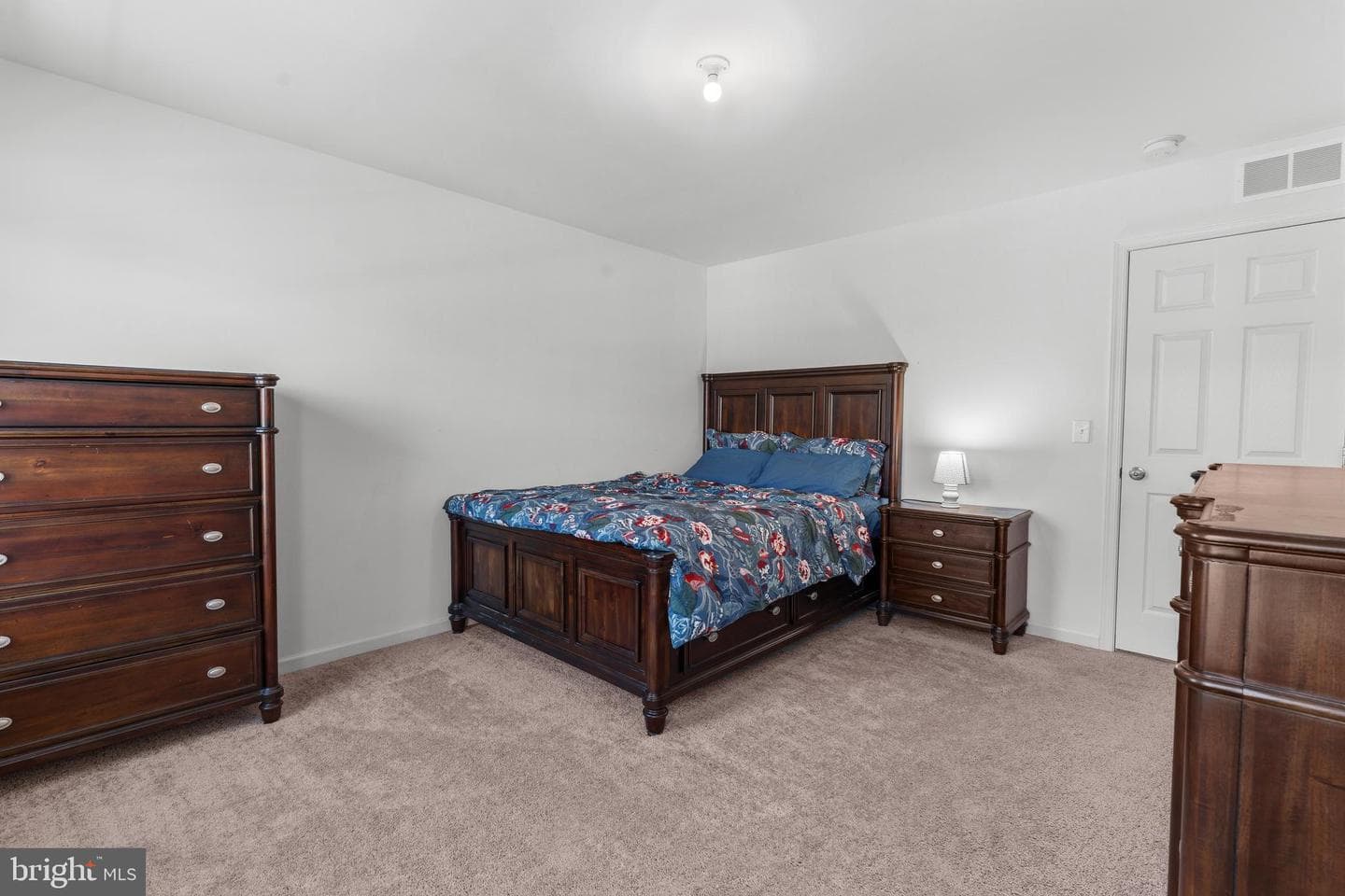 2425 Hawthorne Drive photo 32
