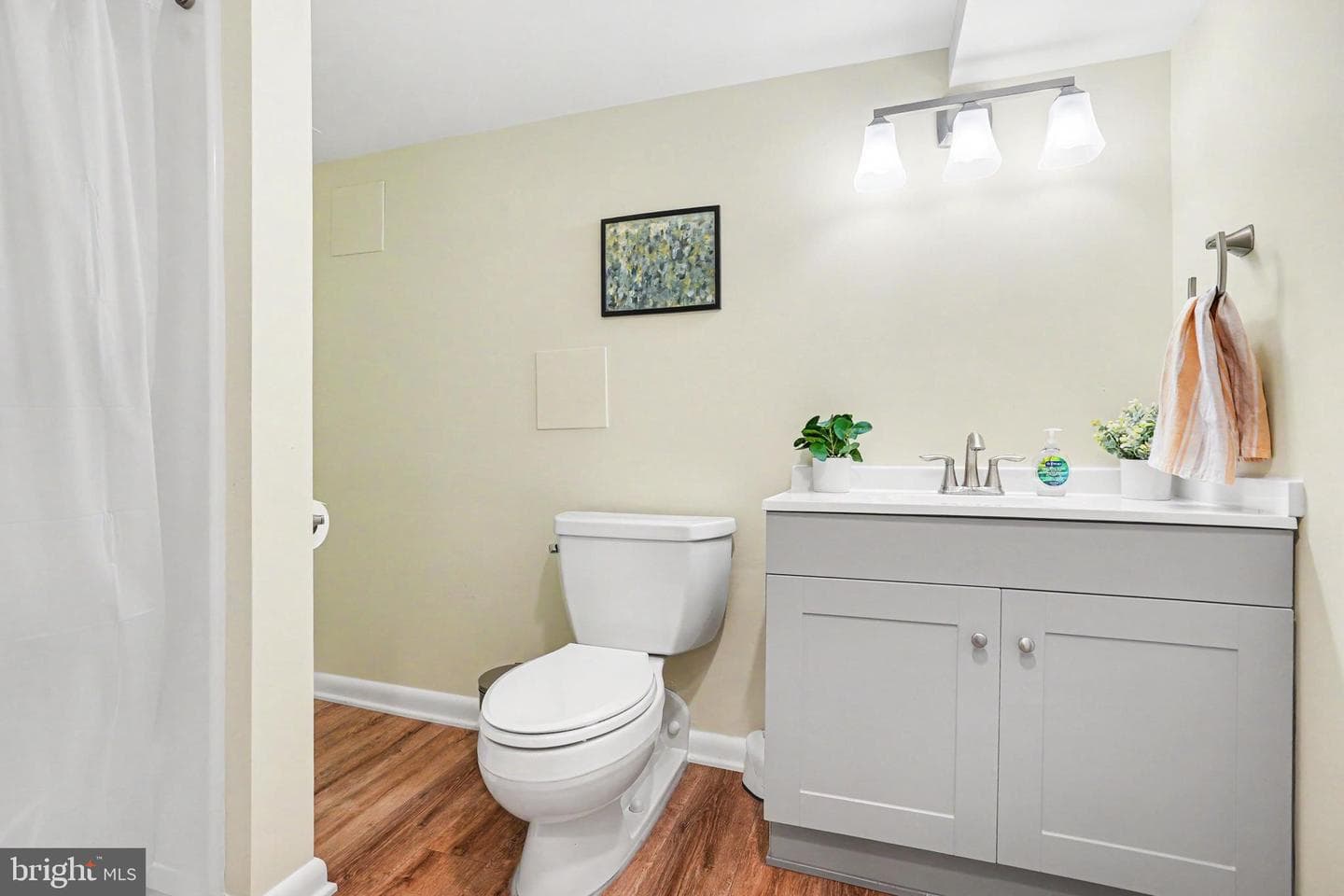 4411 Derry Street photo 19