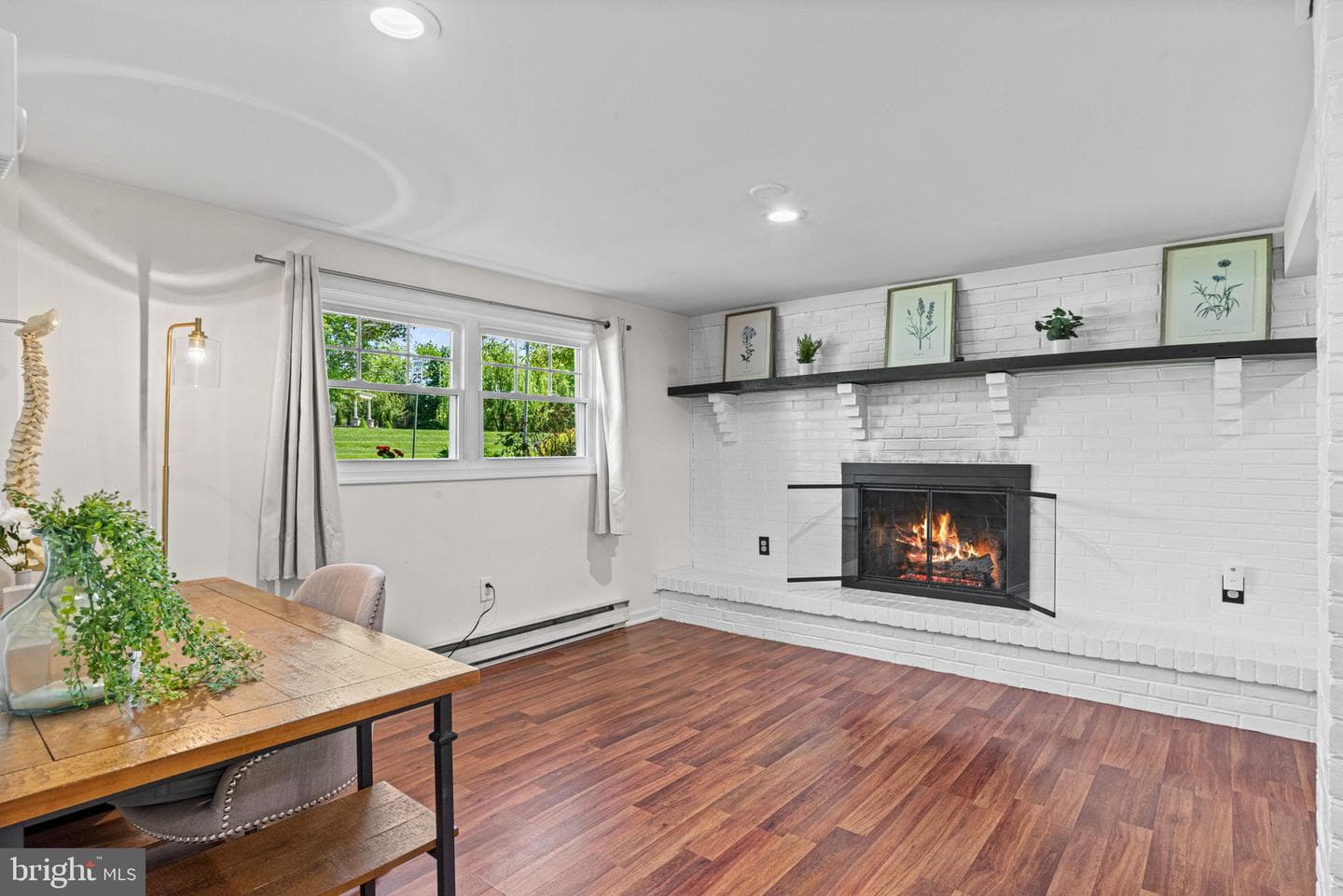 667 Locust Street photo 26