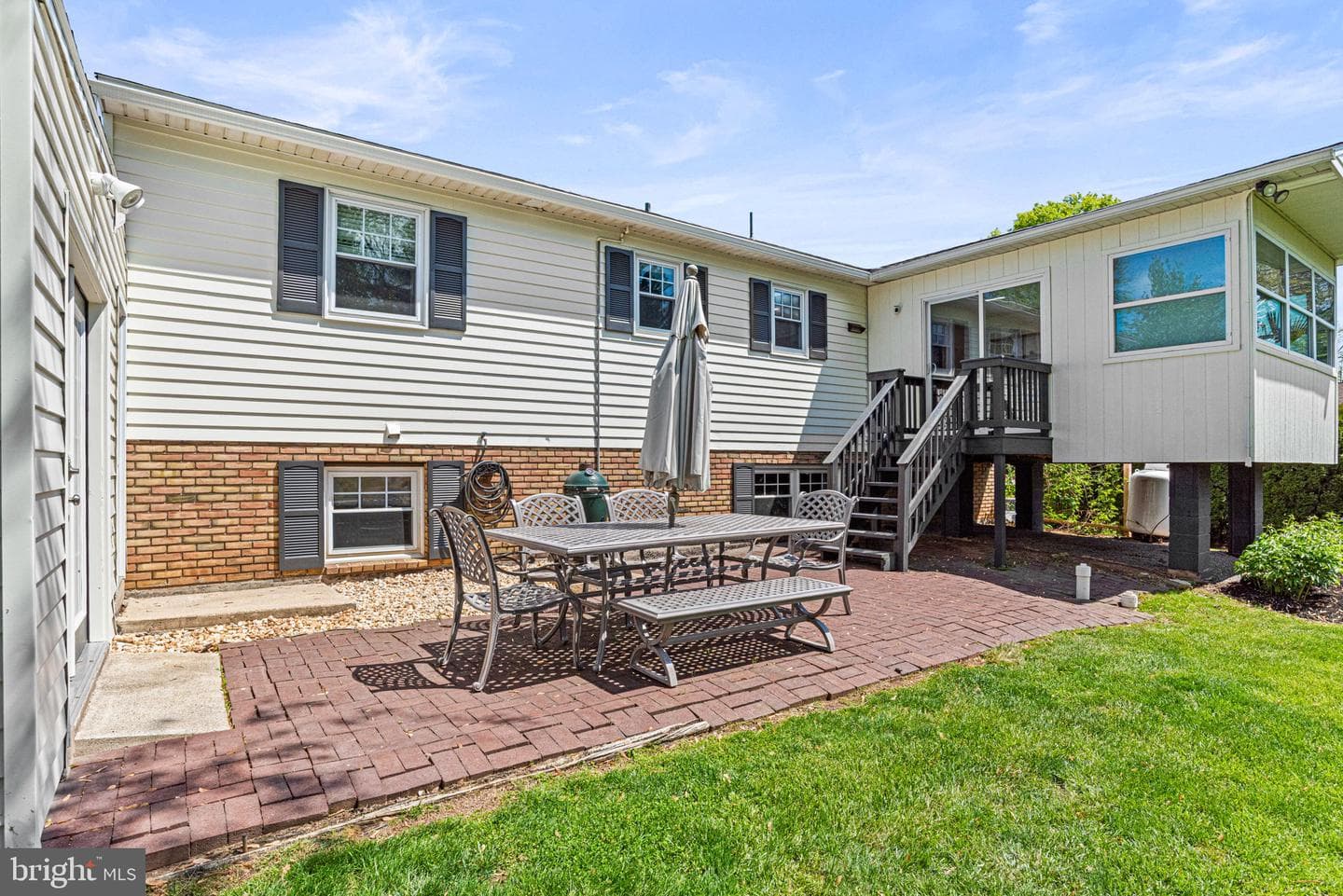 667 Locust Street photo 41