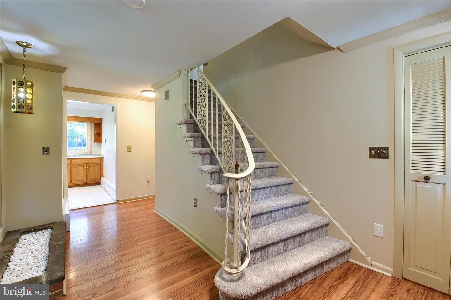 6100 Driftwood Drive photo 4