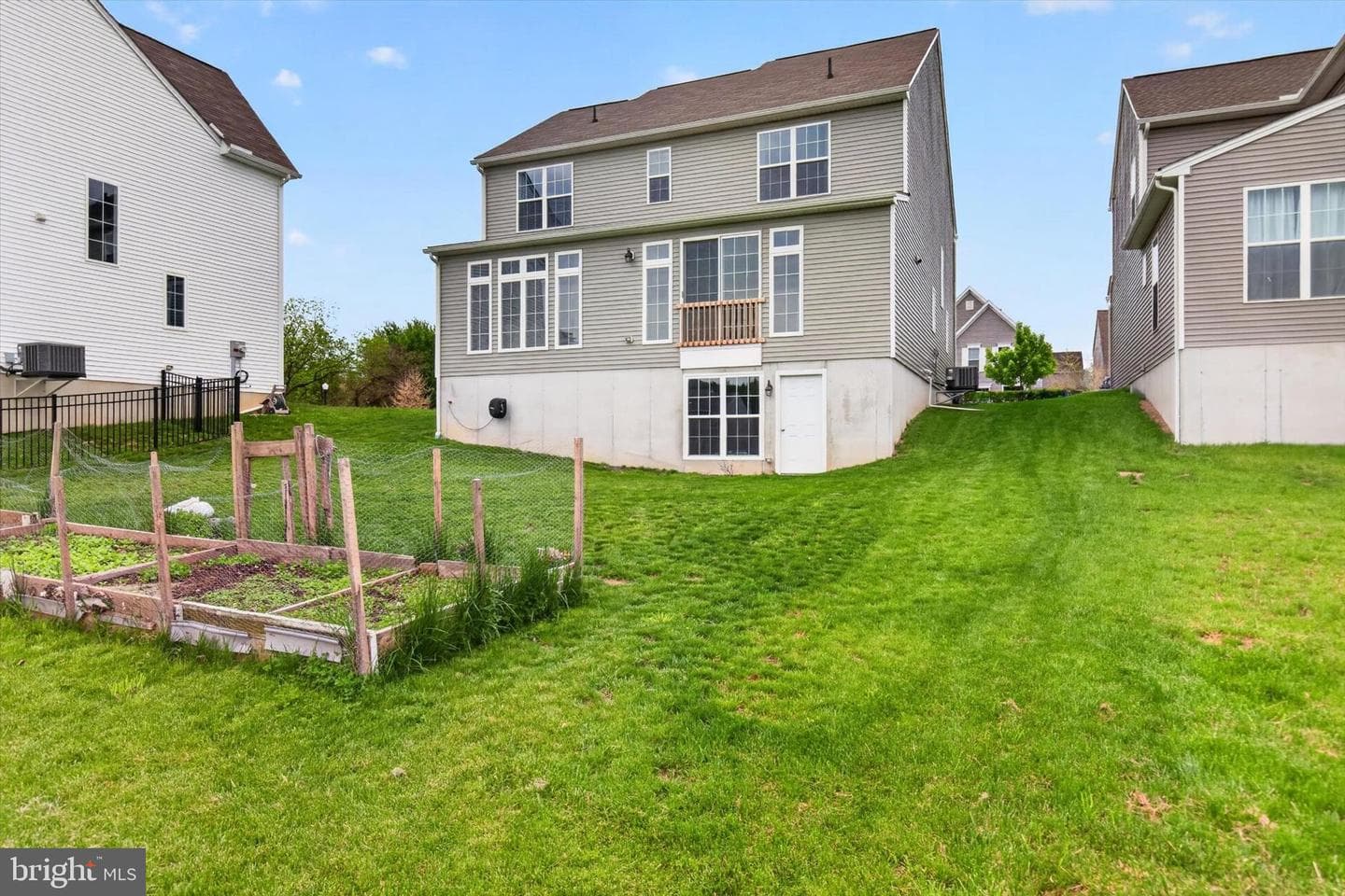 1829 Ethan Drive photo 33