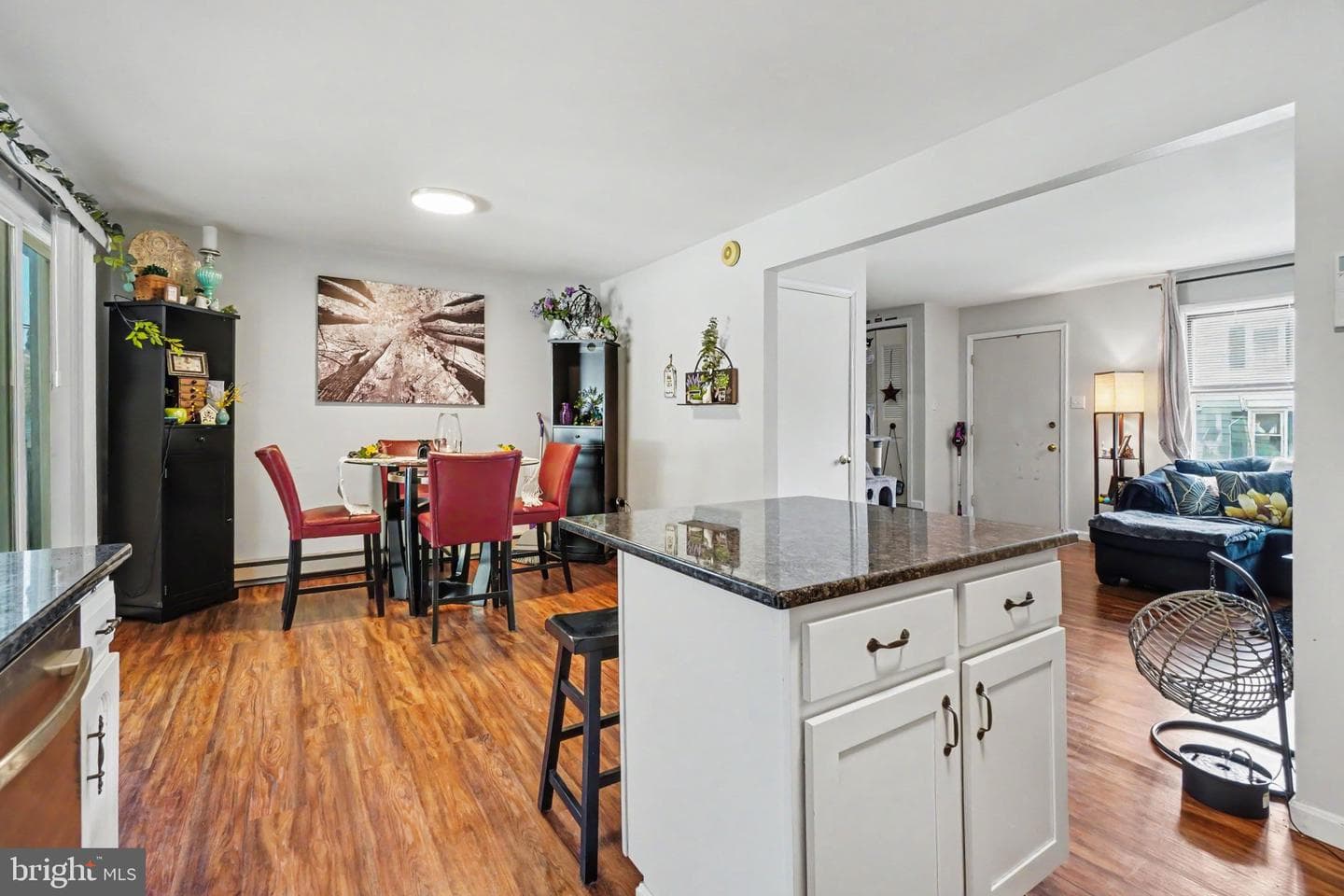 501 Center Street photo 8