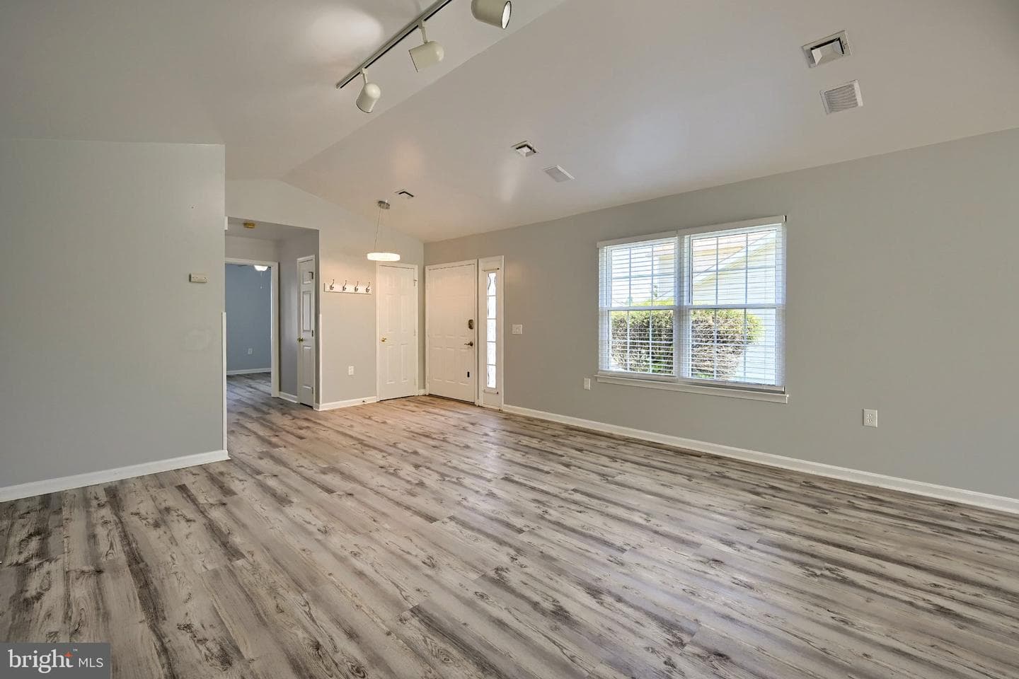6248 S Highlands Circle photo 6