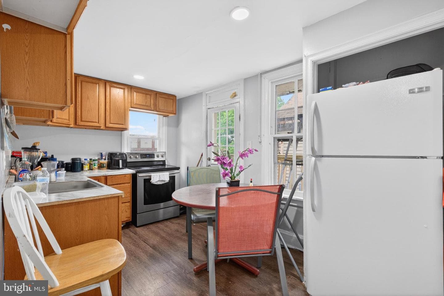 1348 Vernon Street photo 14