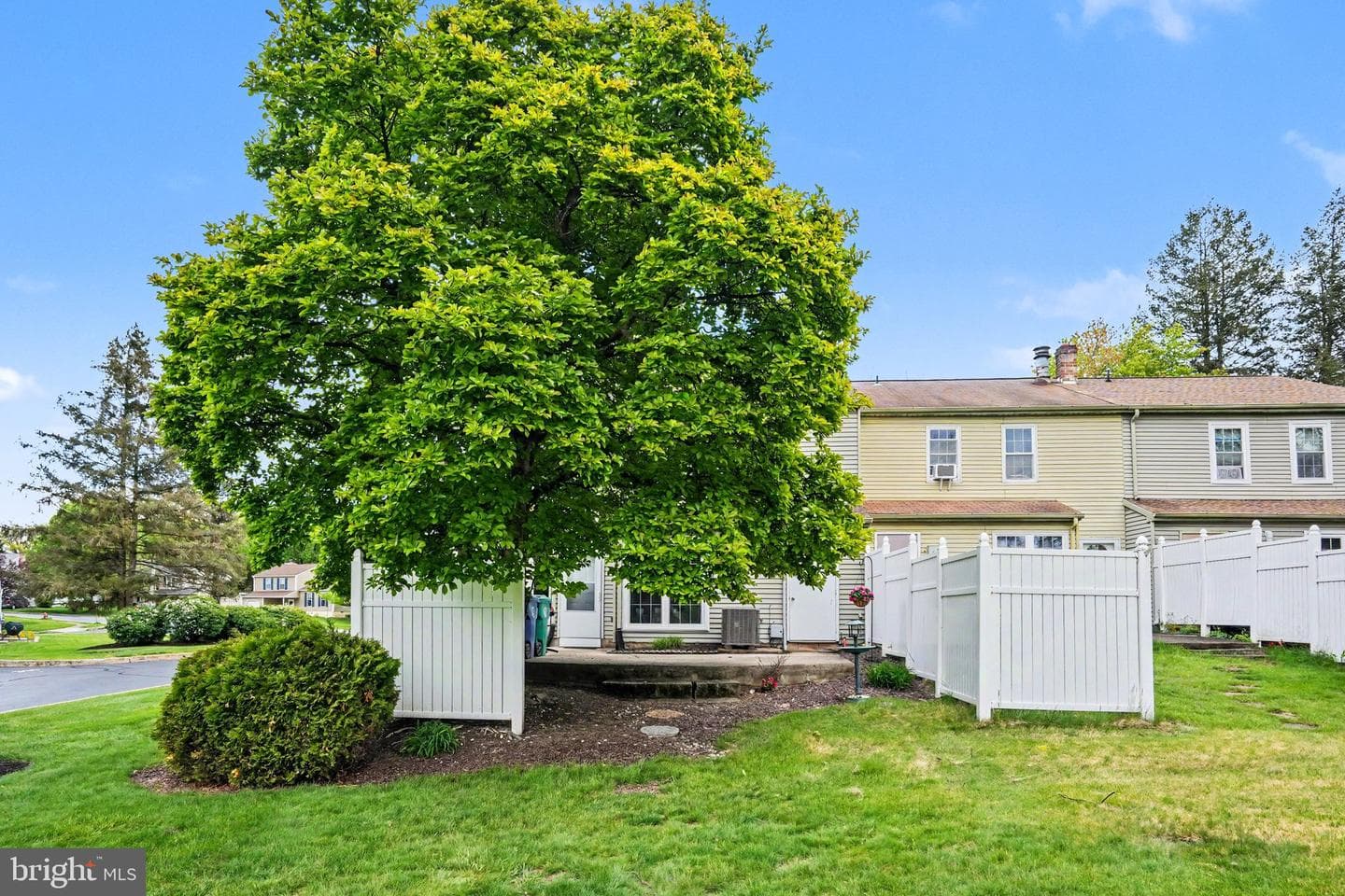 300 Lopax Road photo 24