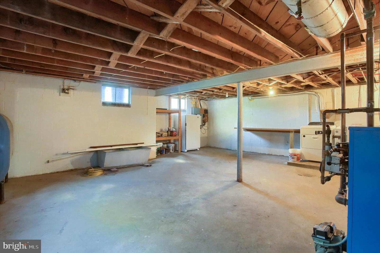 610 Georgian Place photo 30