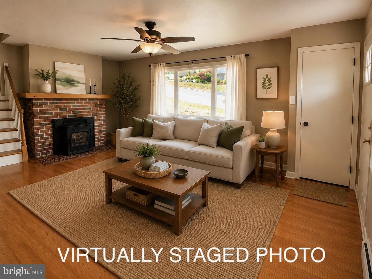 610 Georgian Place photo 5