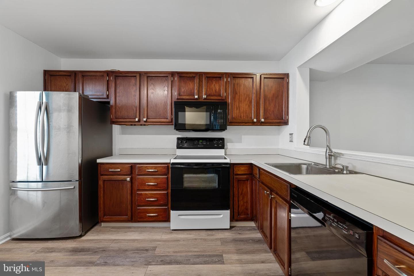 2046 Wexford Road photo 6