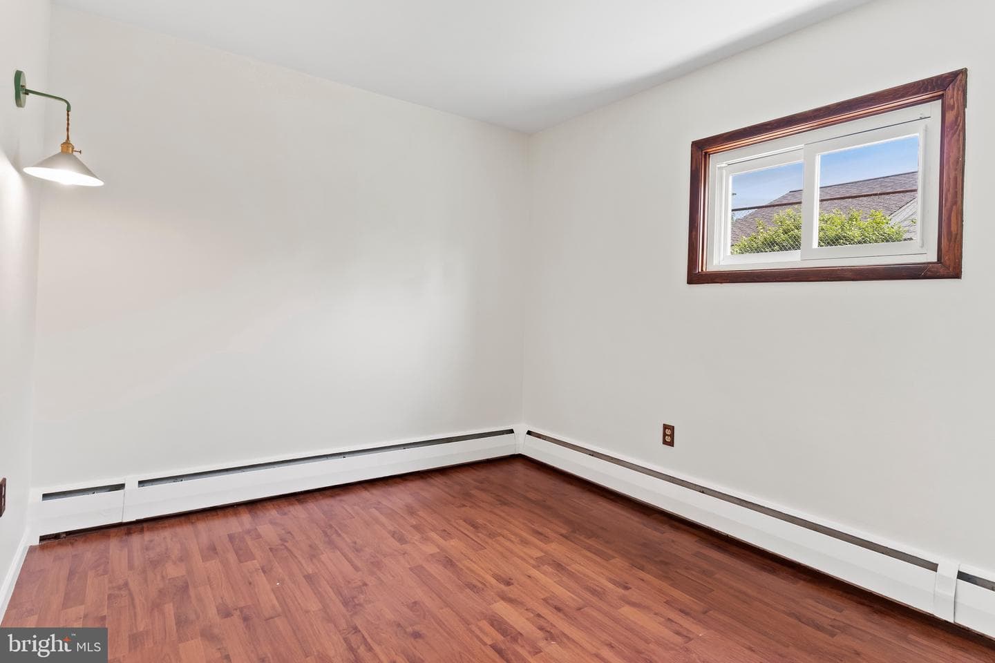 1231 E Caracas Avenue photo 14