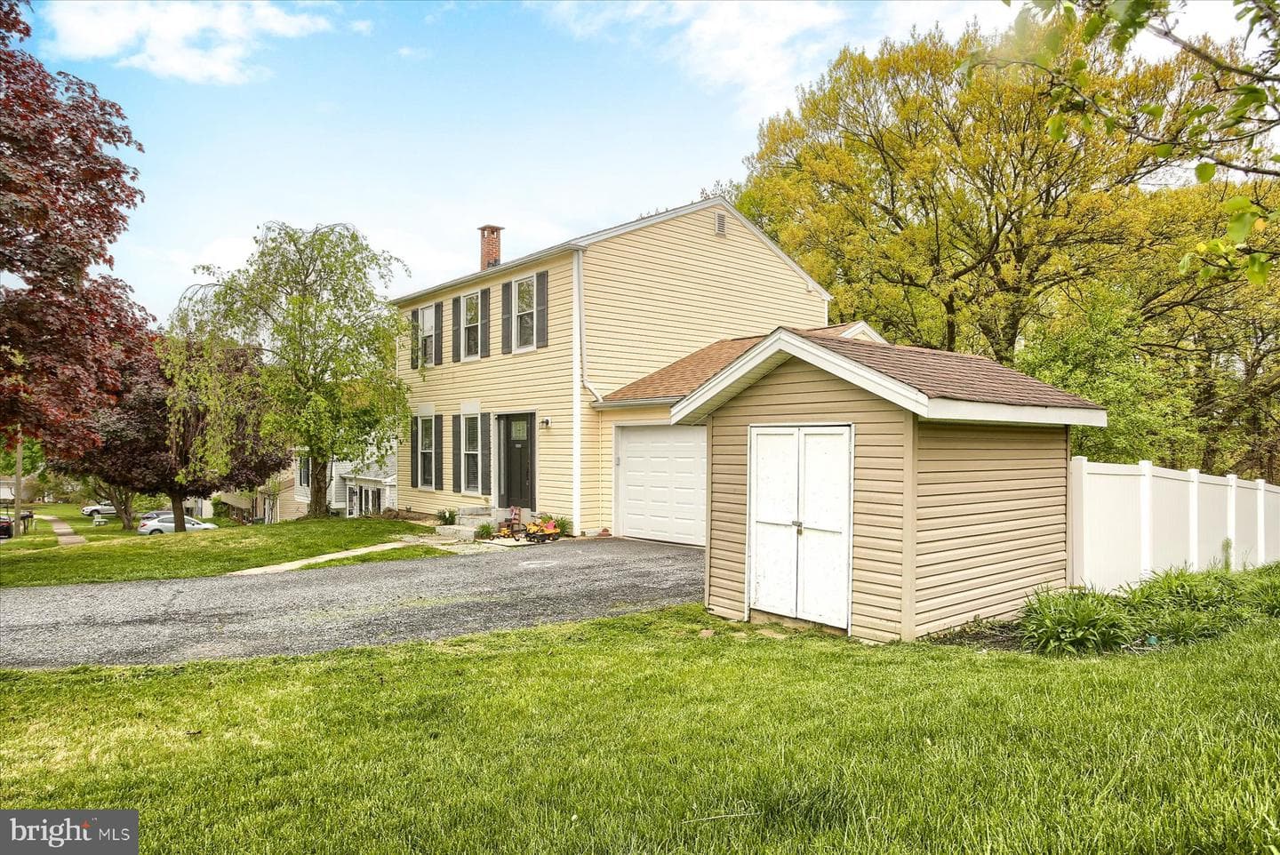 1680 Pebble Brook Lane photo 4