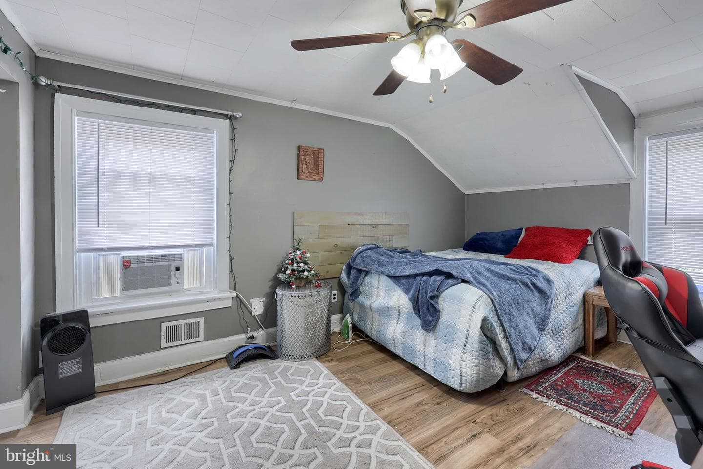 114 Kelso Street photo 19