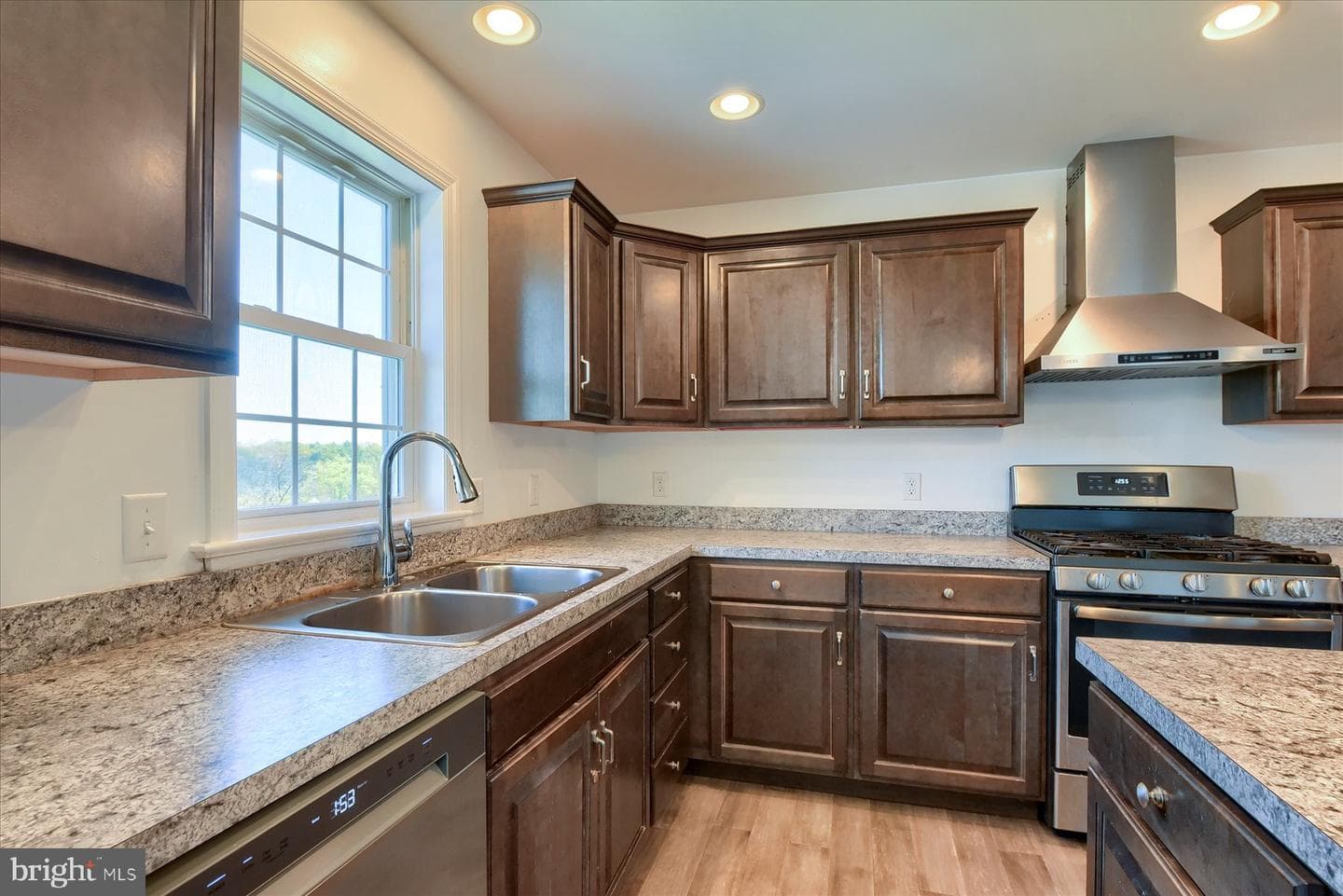 7050 Beaver Spring Road photo 16