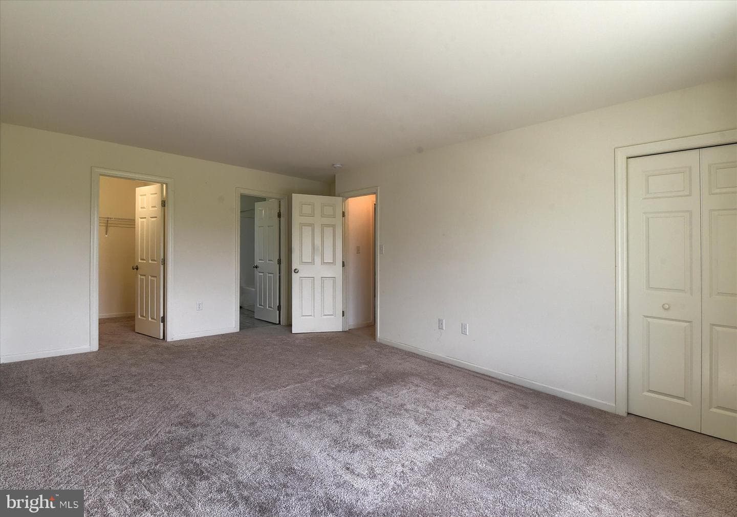 7050 Beaver Spring Road photo 29