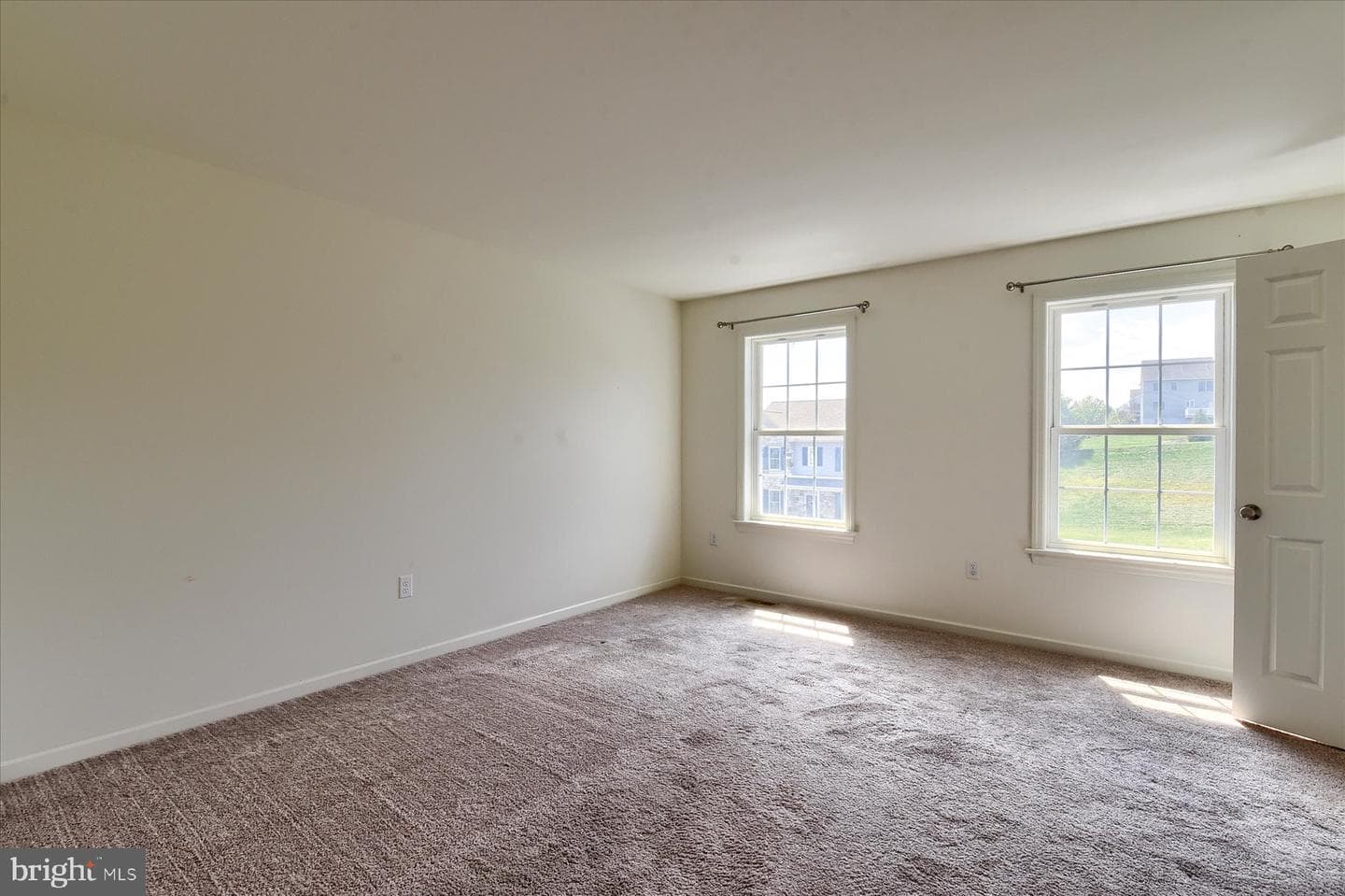 7050 Beaver Spring Road photo 38