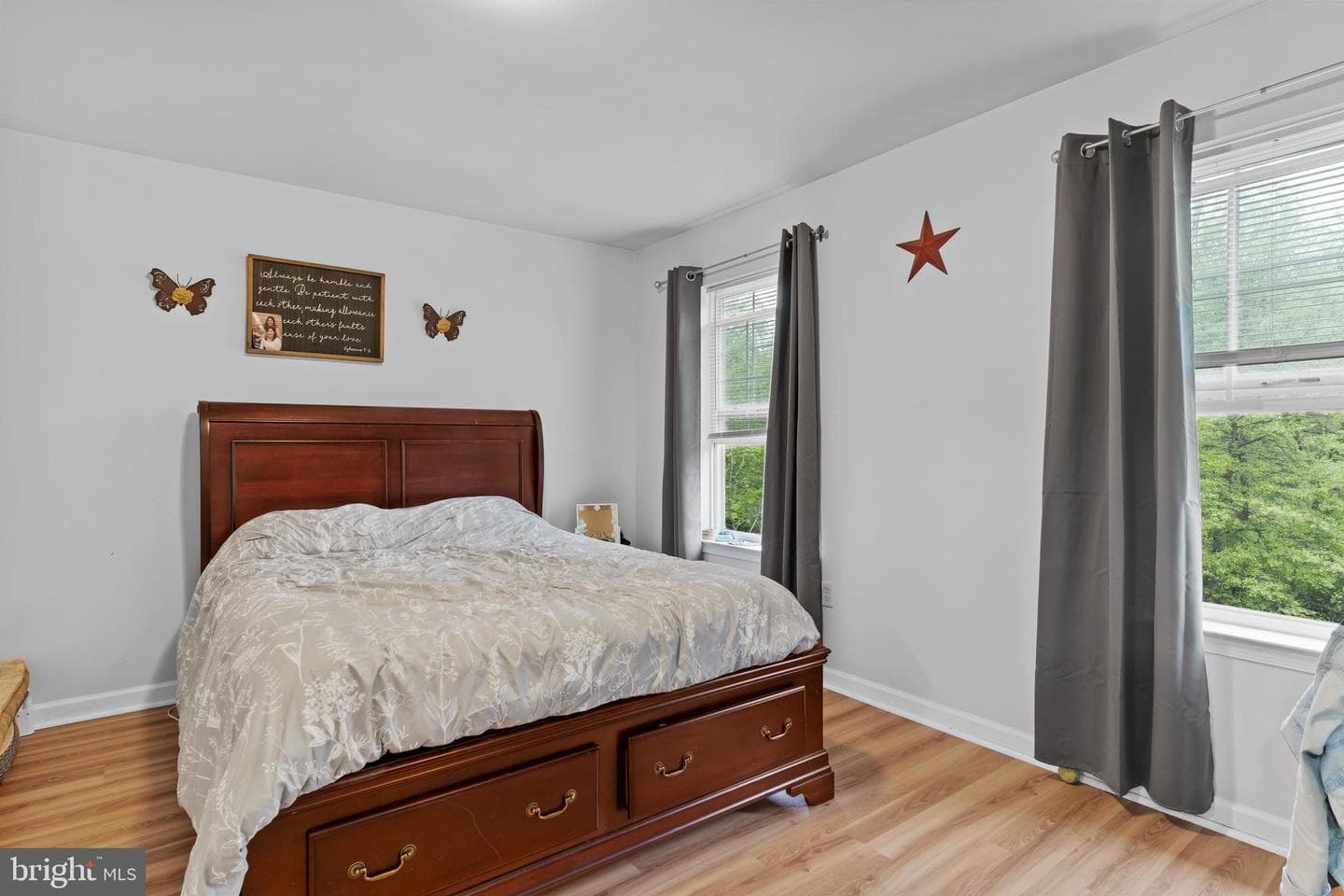 153 Mapleton Boulevard photo 15