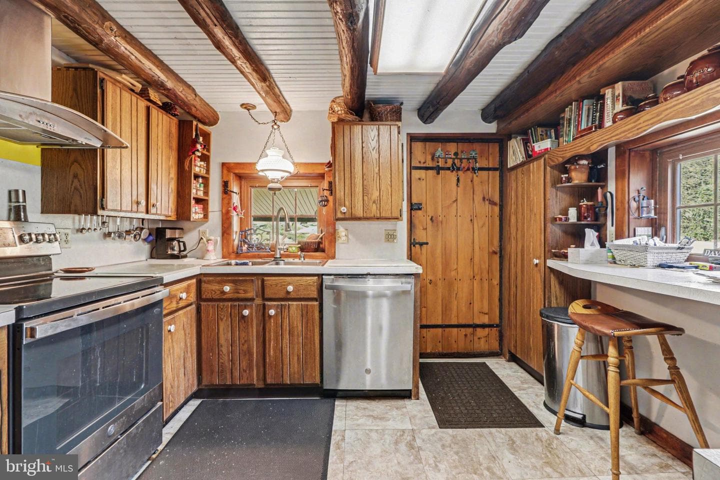 1620 Mountain Road photo 6