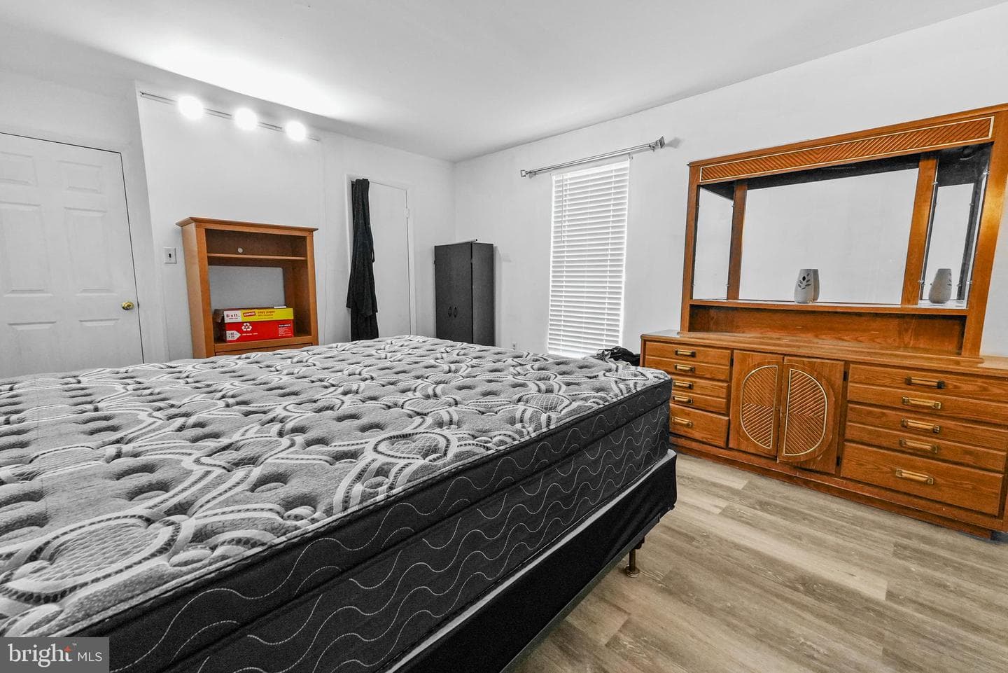 138 Huntley Drive photo 19