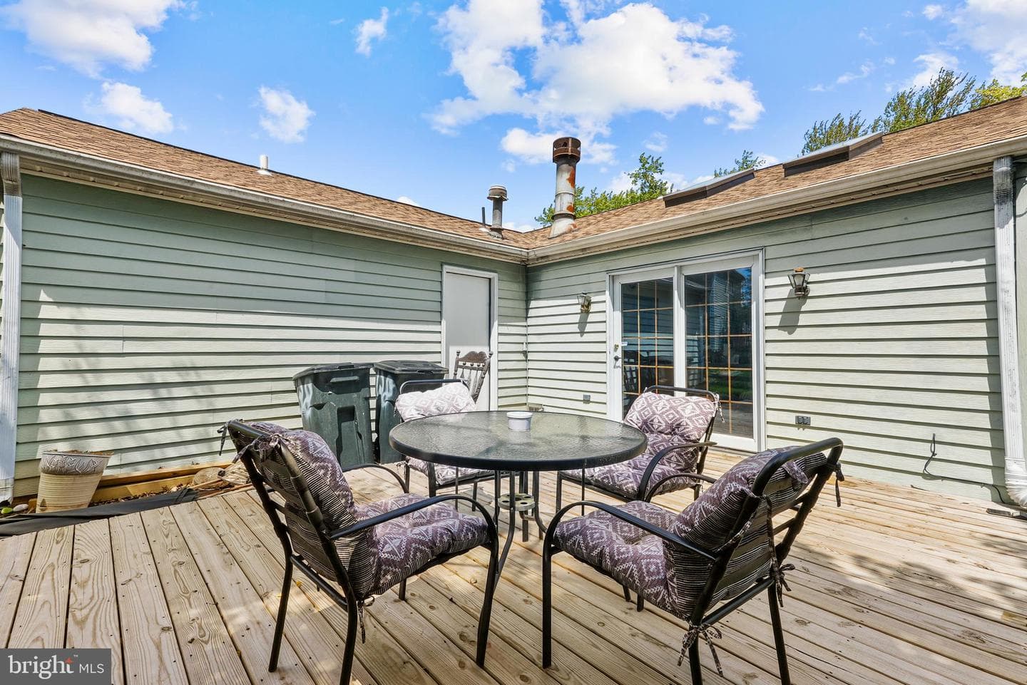 138 Huntley Drive photo 21