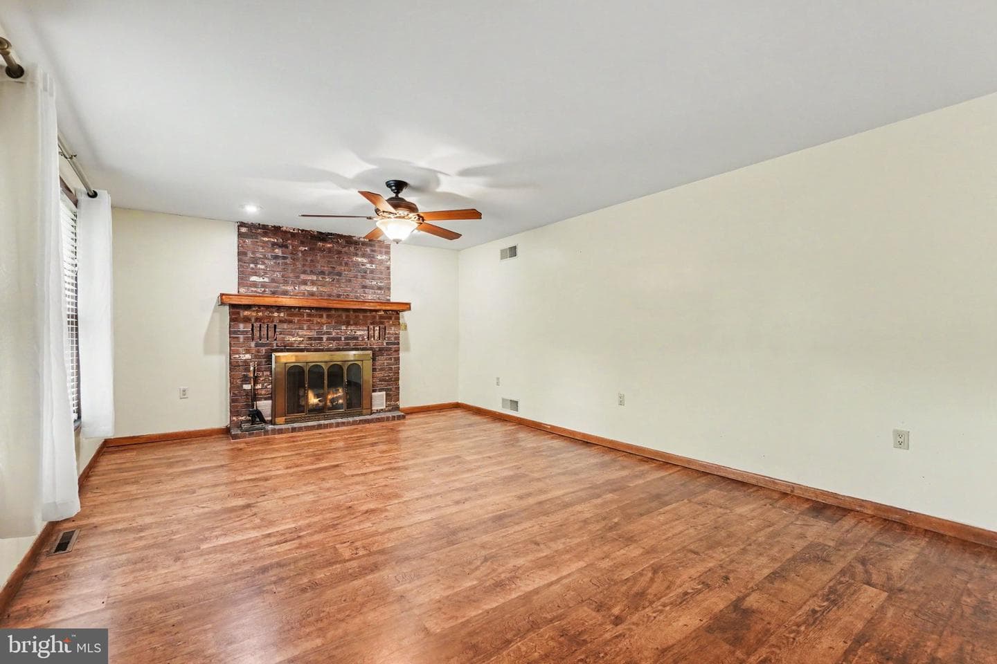 2656 Ellendale Road photo 3