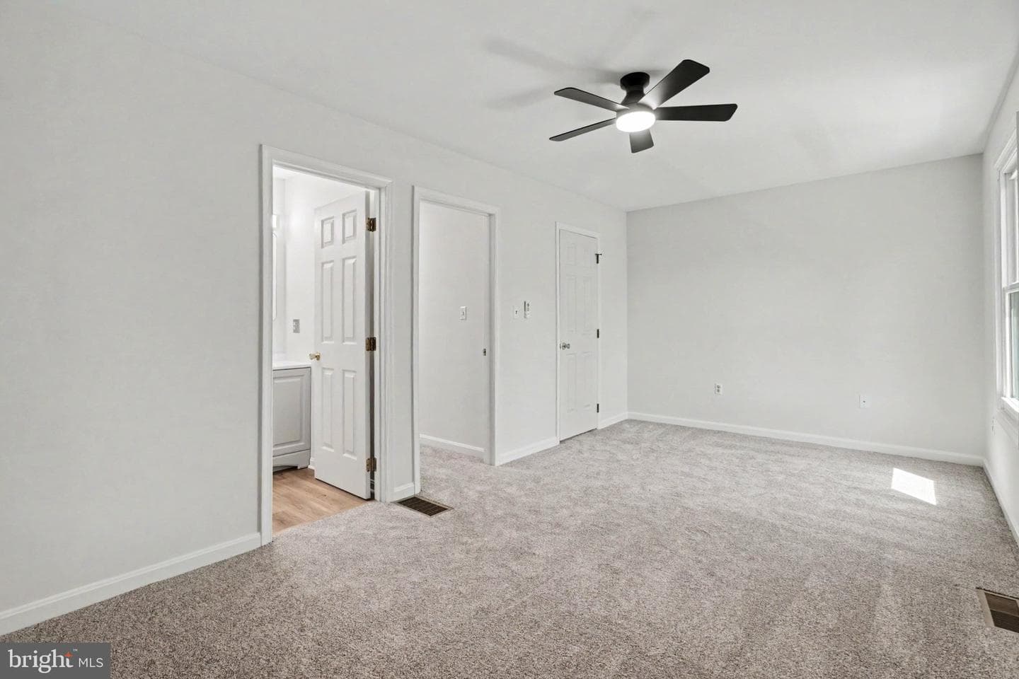 101 Chartwood Dr photo 12