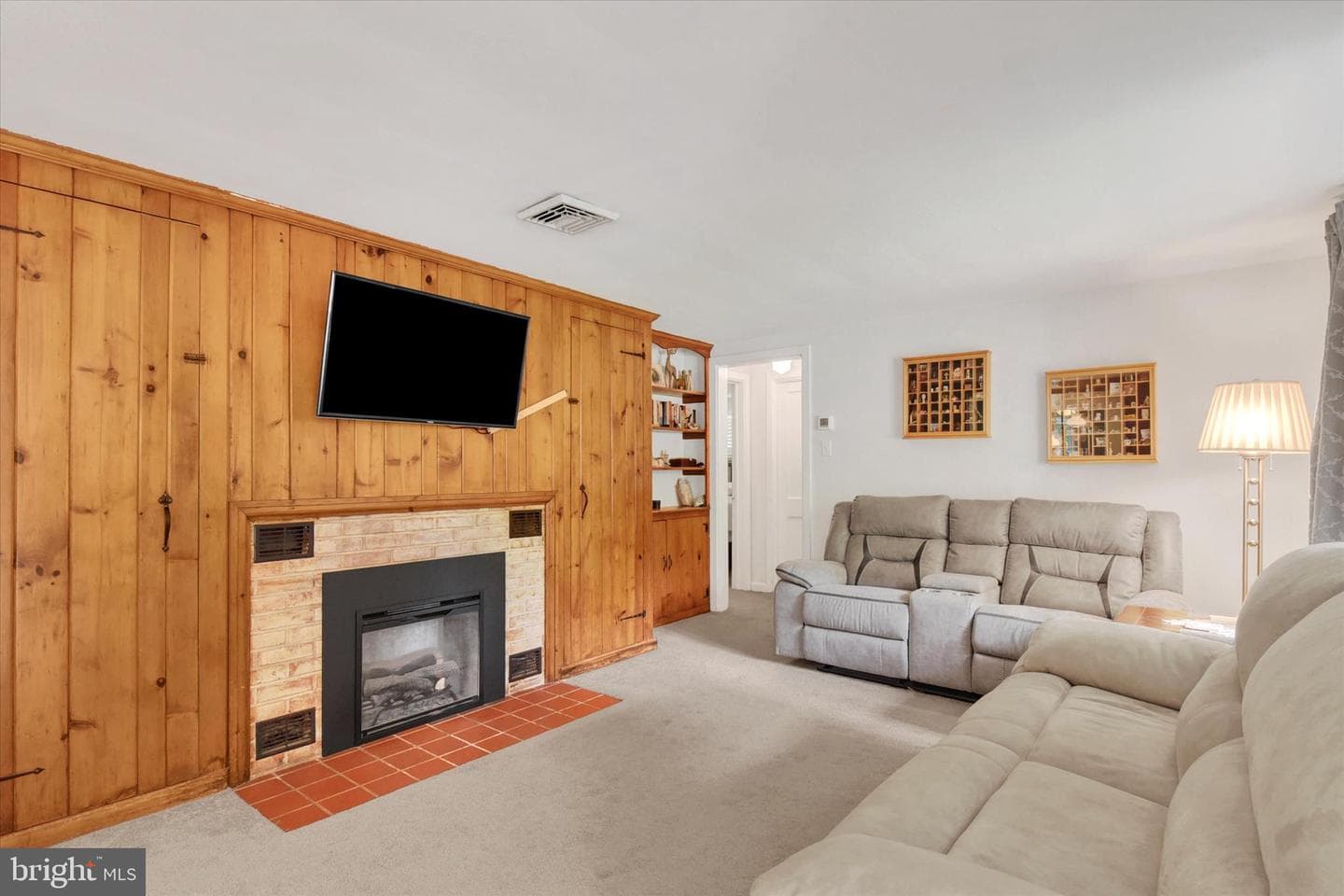 918 Elm Avenue photo 9
