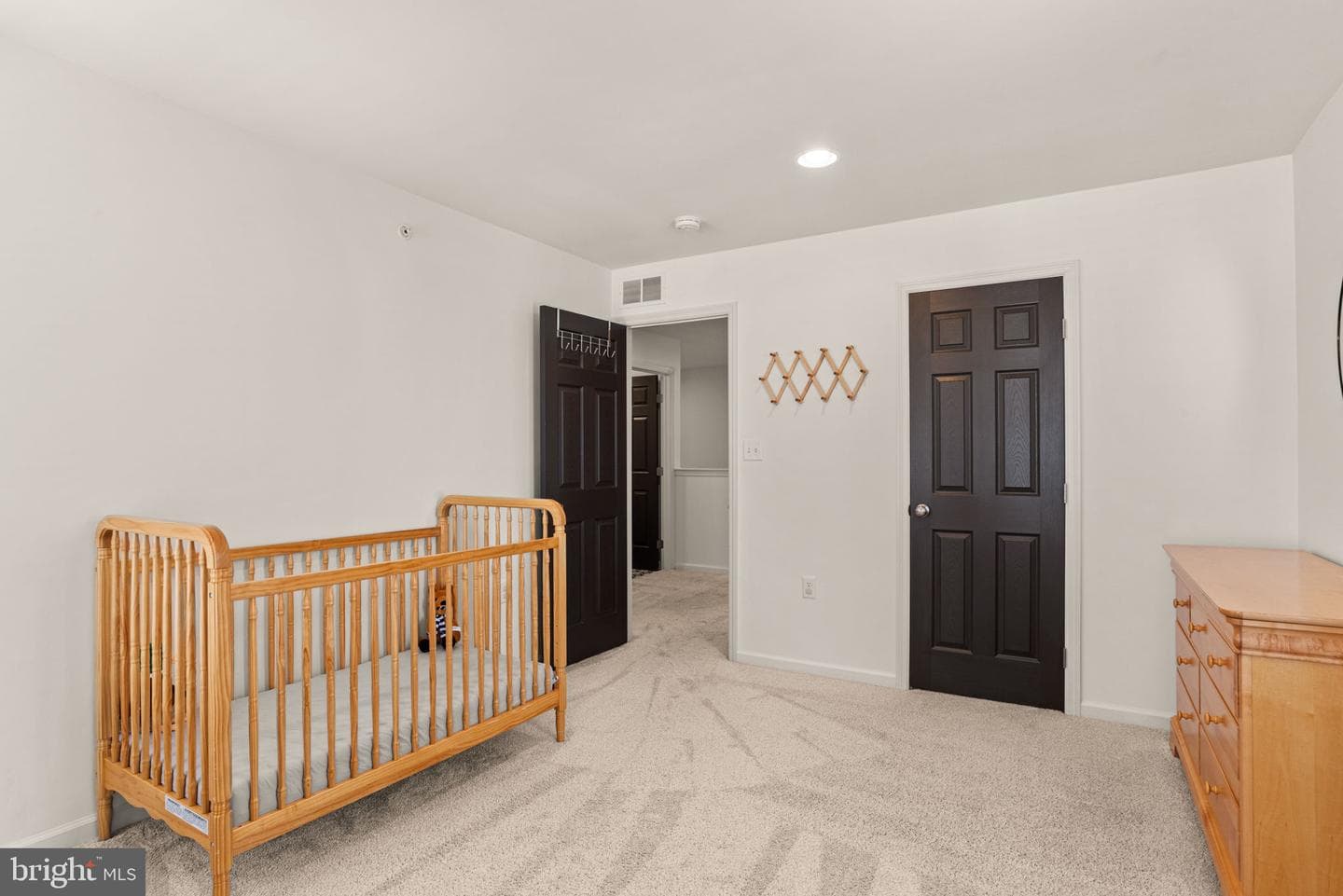 541 Fawn Lane photo 22