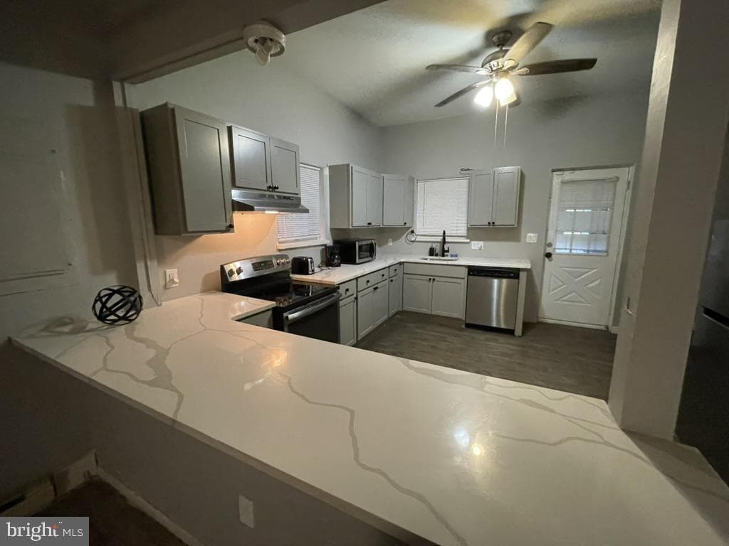 2114 Green Street photo 3