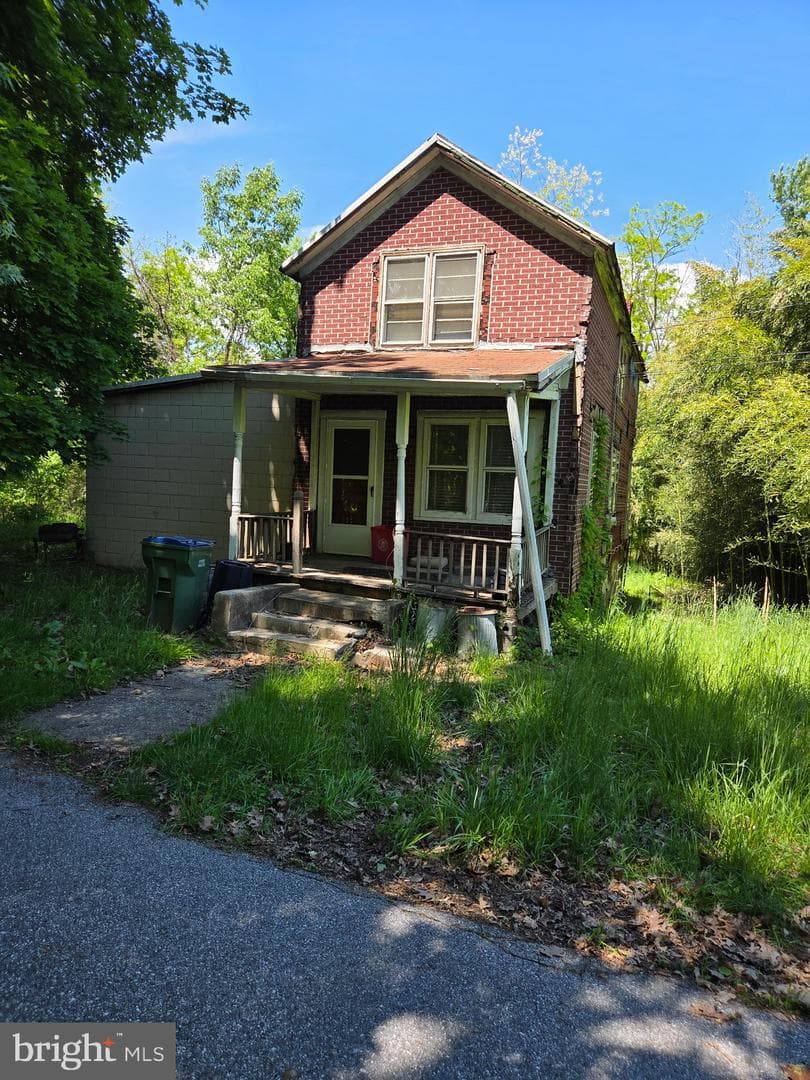2002 Wayne Ave, Harrisburg