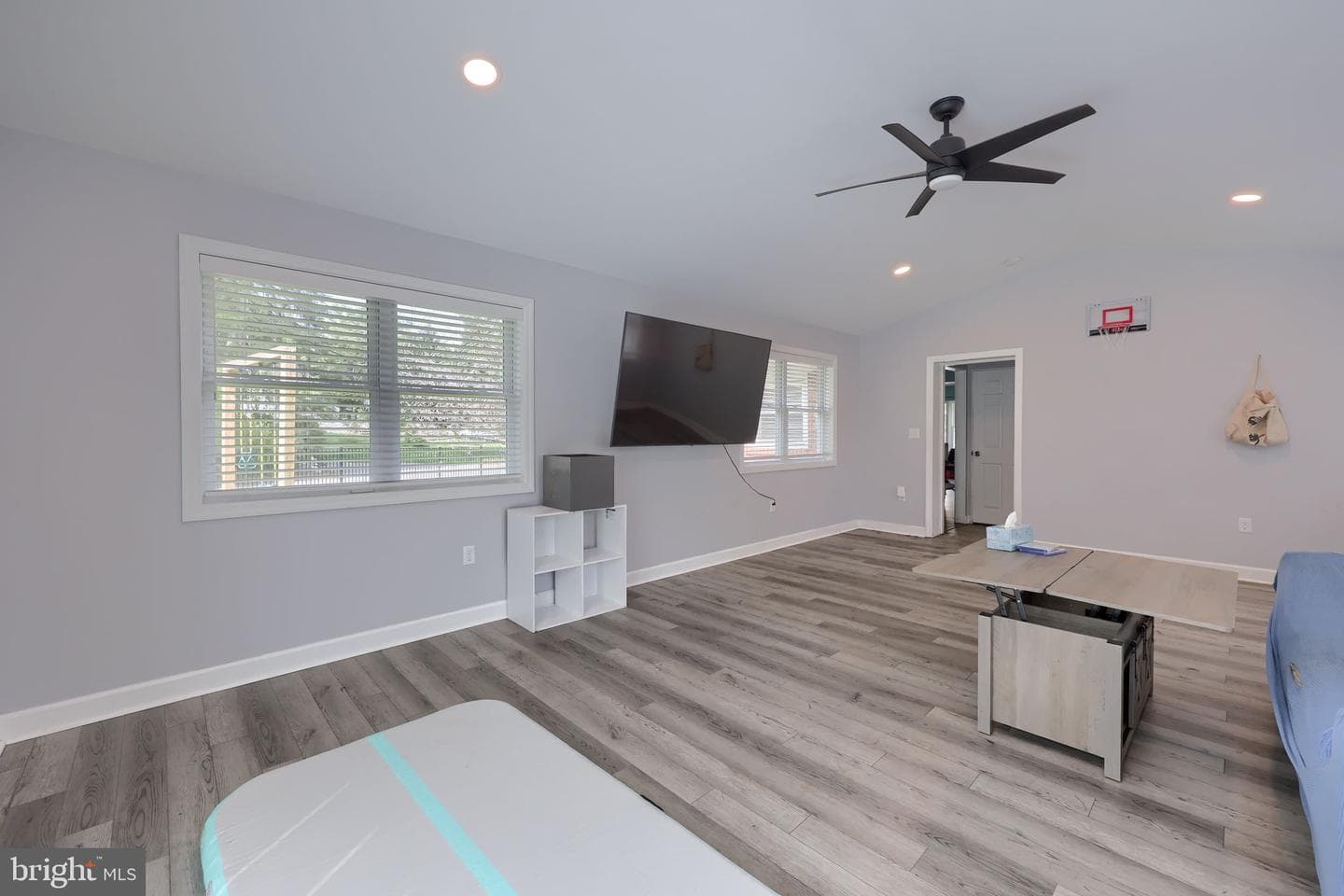 43 Oak Lane photo 13
