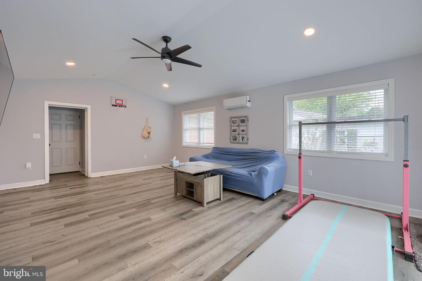 43 Oak Lane photo 15