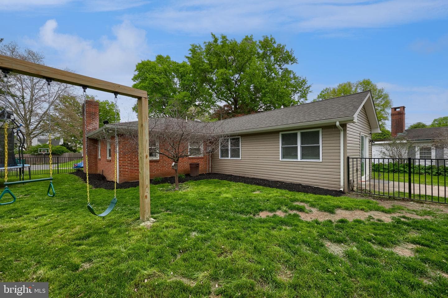 43 Oak Lane photo 4
