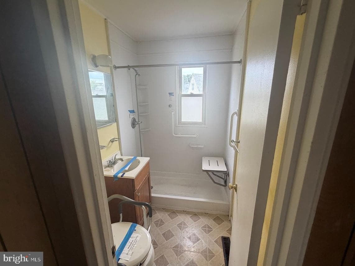 1058 N Pine Street photo 9