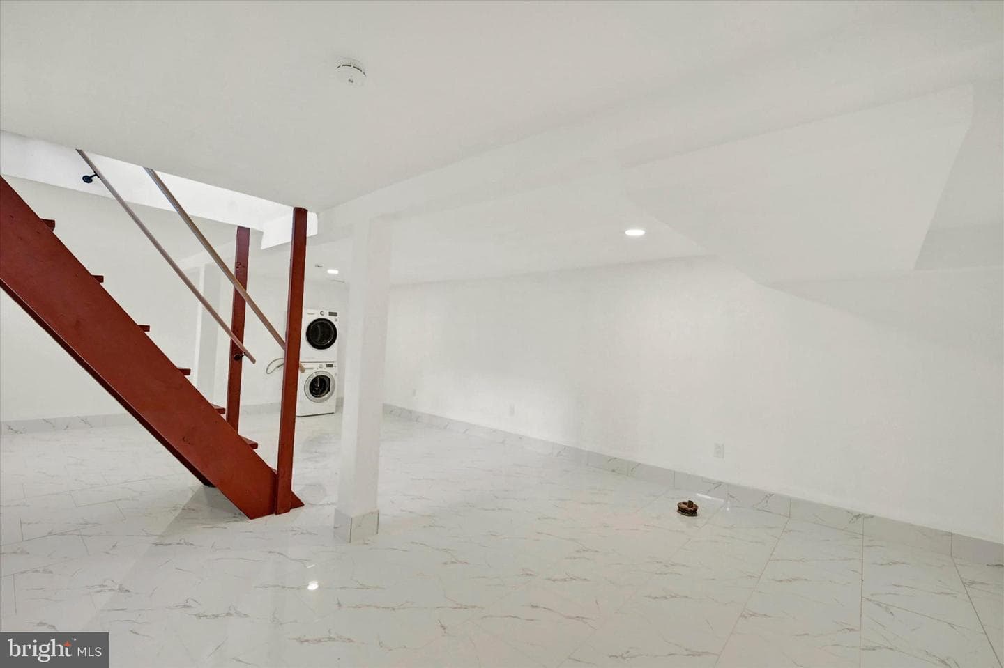 2205 Clayton Avenue photo 12