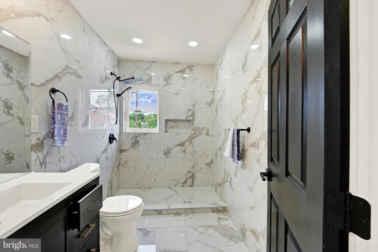 2205 Clayton Avenue photo 6