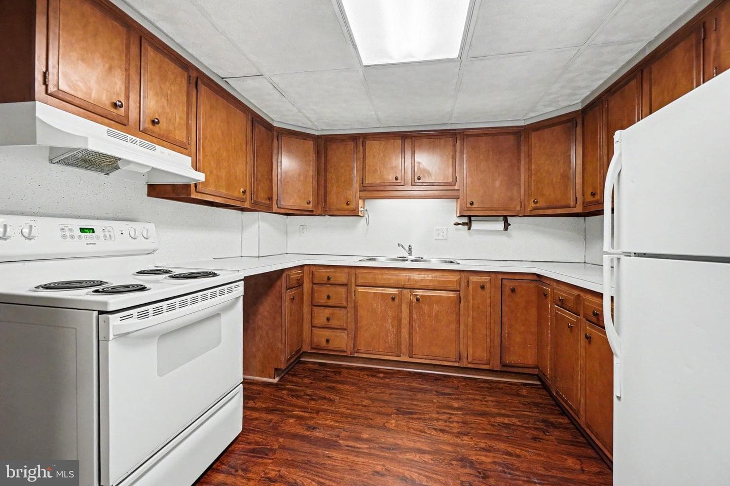 120 Lusk Avenue photo 9