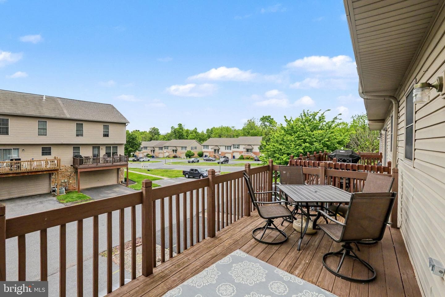 1212 Overlook Road photo 3
