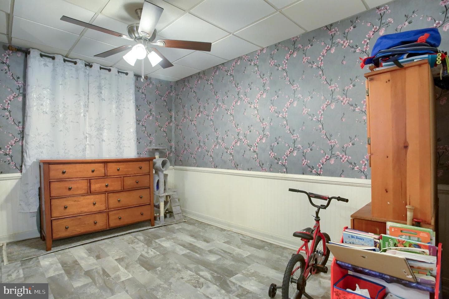 208 East Street photo 11