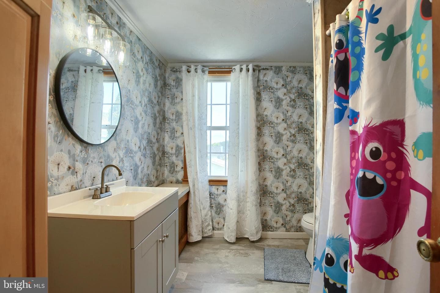 208 East Street photo 17