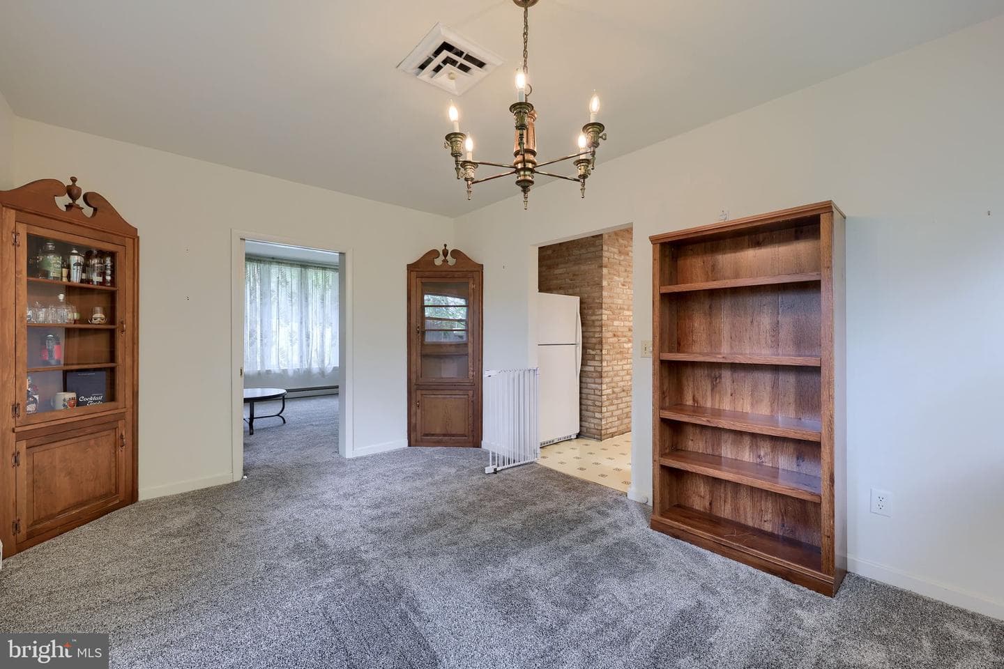 632 Adelia Street photo 16