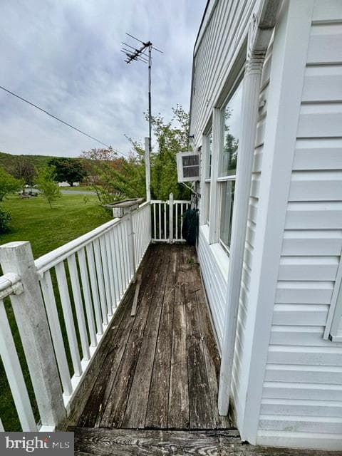 186 Longabach Drive photo 38