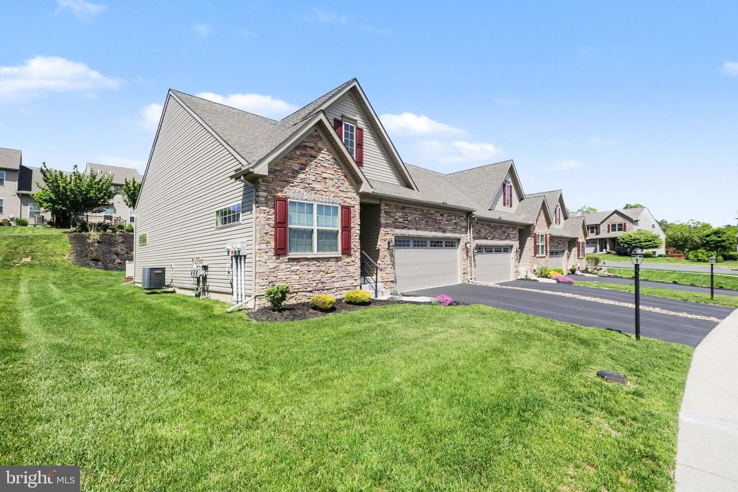 4322 Ashdon Drive, Harrisburg