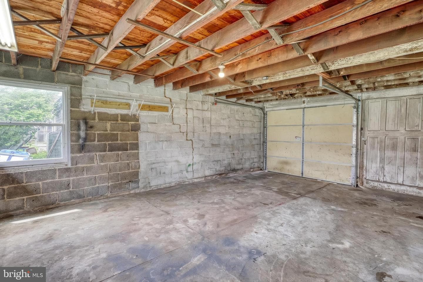 619 North Street photo 17