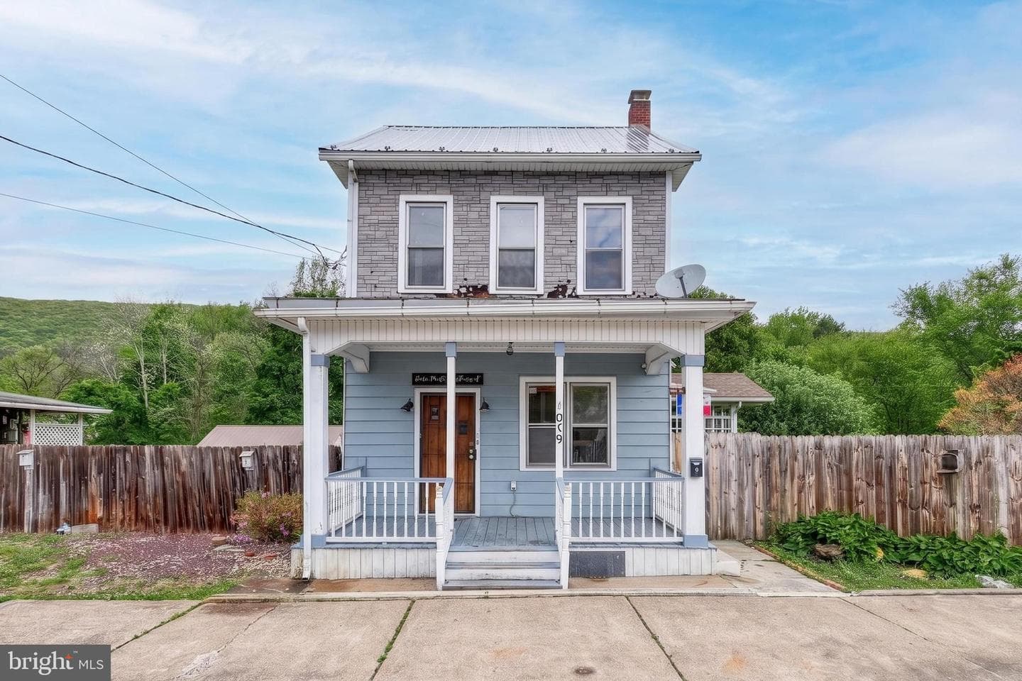 619 North Street photo 18