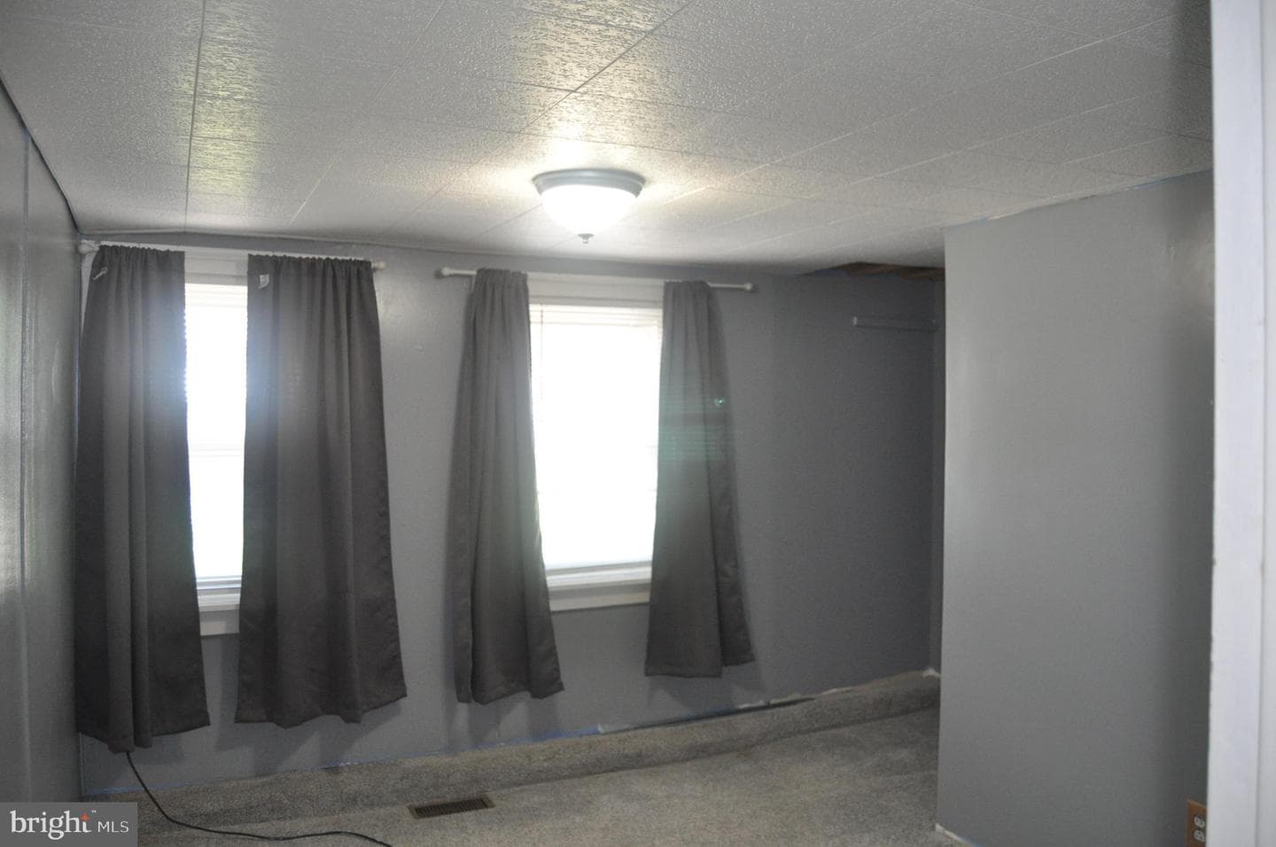 540 Moore Street photo 10