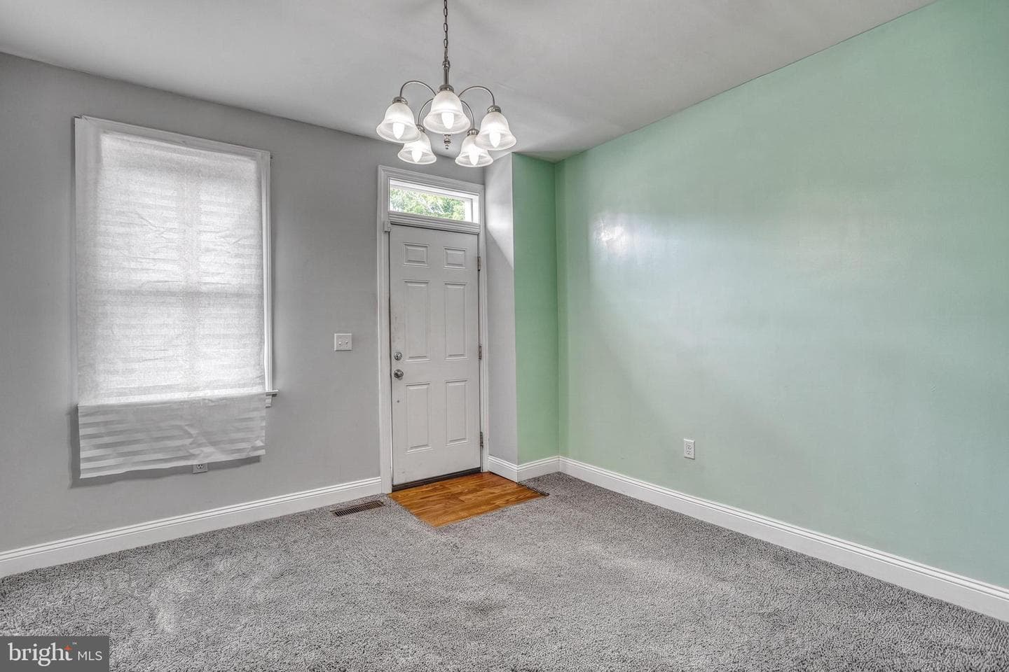 237 Hummel Street photo 3